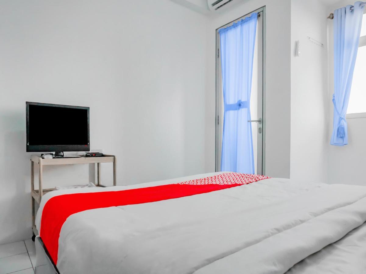 Oyo 90241 Sirooms Apartmen Gunung Putri Богор Экстерьер фото